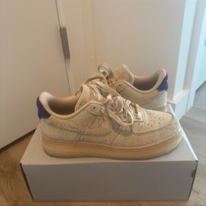 Women’s Nike Air Force 1 ’07 LX - Grain/Deep Royal Blue